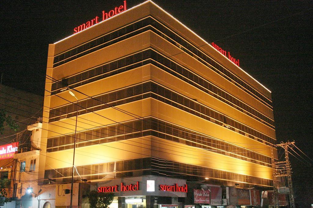 Smart Hotel Лахор Экстерьер фото