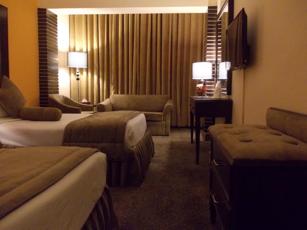 Smart Hotel Лахор Номер фото